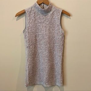 Design History brand gray sleeveless turtleneck blouse